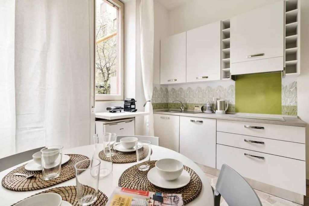 Appartamento Incantevole In Brera Milão Exterior foto