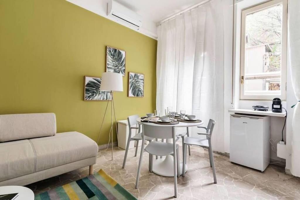 Appartamento Incantevole In Brera Milão Exterior foto